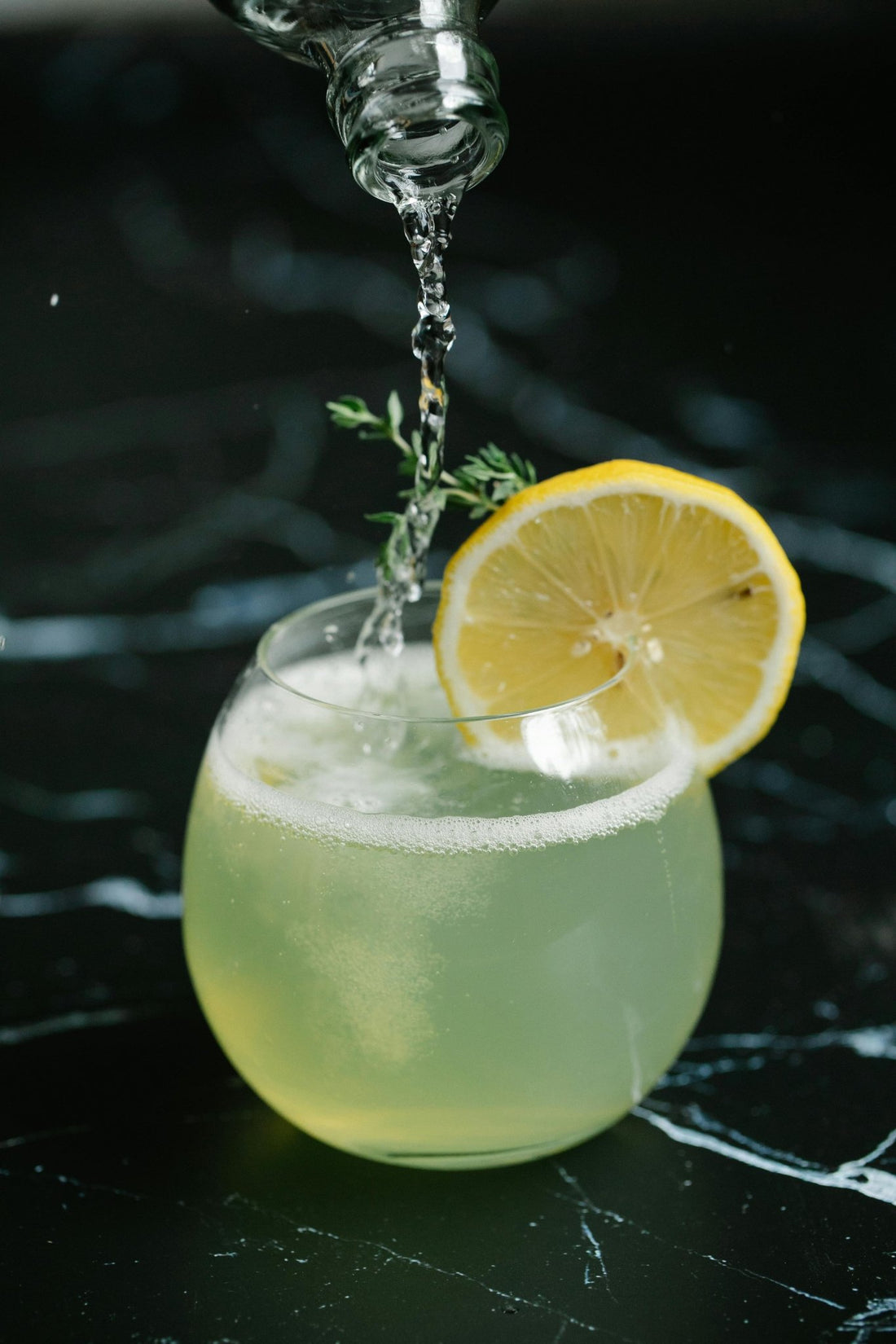 5 Must-Try Gin and Lemon Cocktails for Any Occasion - The Epicurean Trader