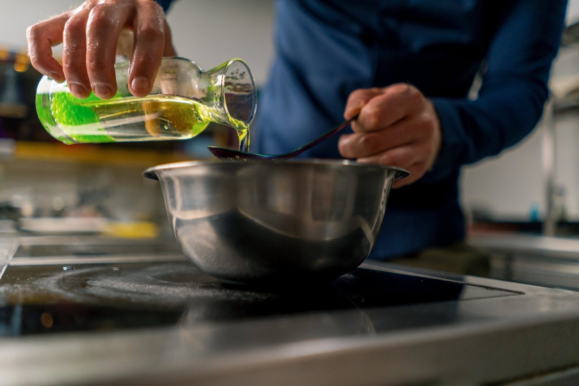 Cooking with Algae Oil:  A New Trend in Healthy Eating - The Epicurean Trader