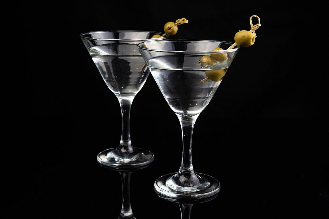 Gin Martini 101: Essential Tips for a Perfect Pour - The Epicurean Trader