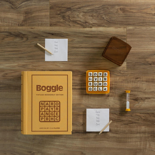 WS Game Company  - 'Boggle' Vintage Bookshelf Edition